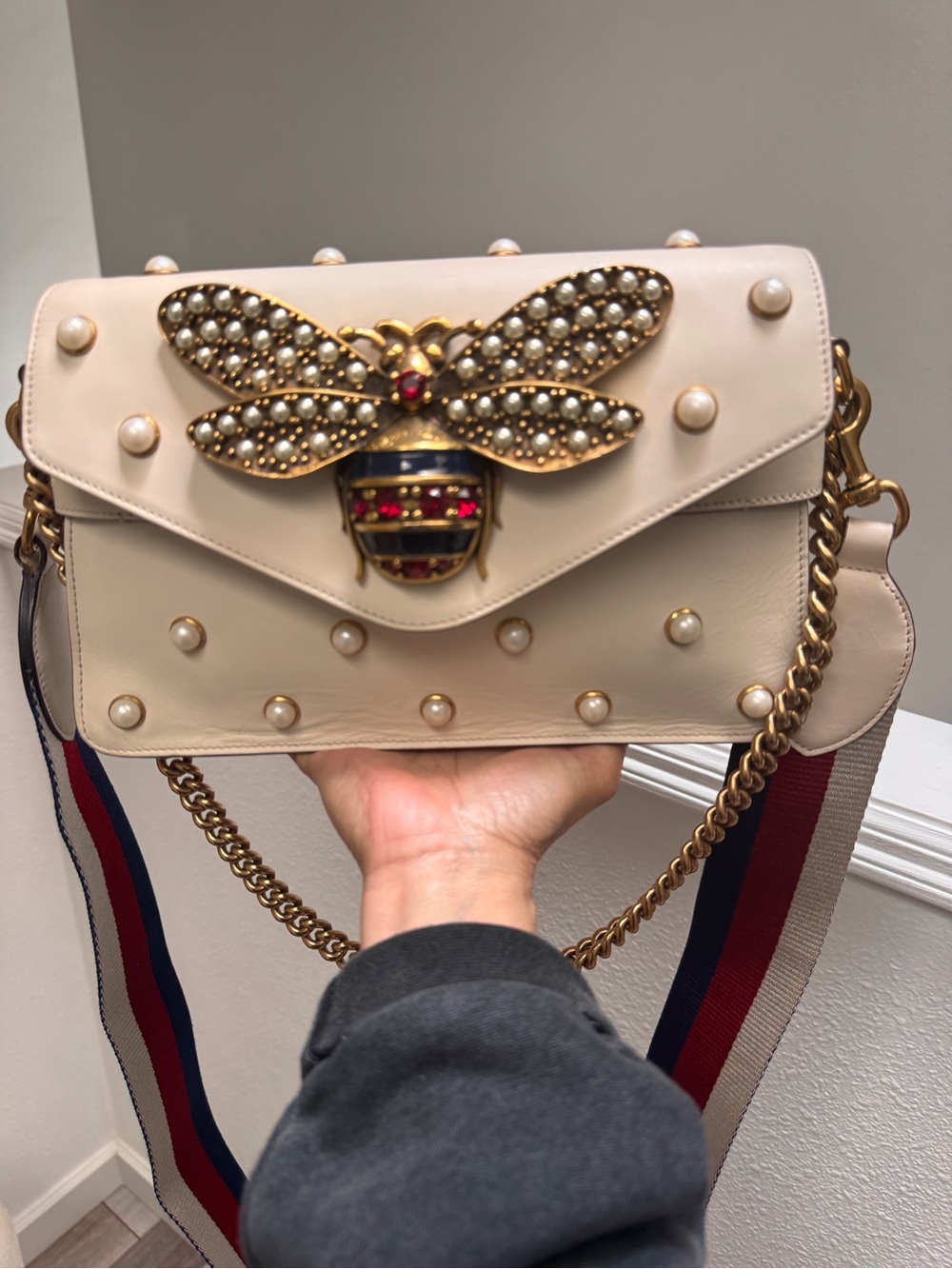Gucci Cream Pearl-Studded Shoulder Bag with Jeweled Bee